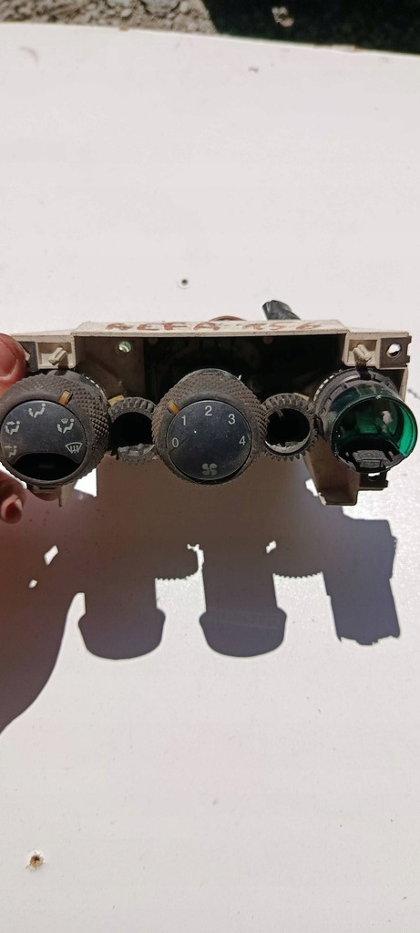 фото №1, Alfa romeo 156 2001 16238079 панель кондиционера 16238079