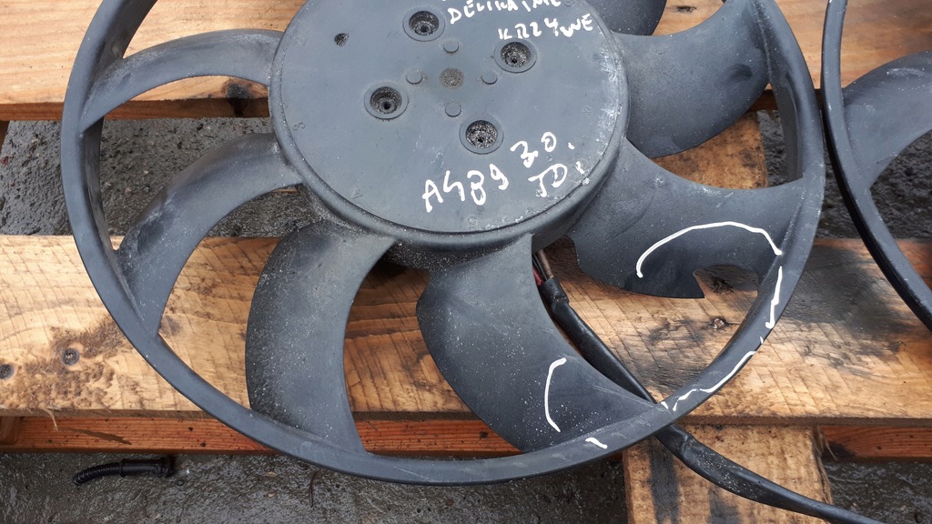 фото №4, A4 b9 8w вентиляторы радиатора 3.0 tdi a5 8w