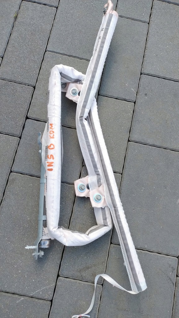 фото №1, Шторка безопасности правая insignia b kombi