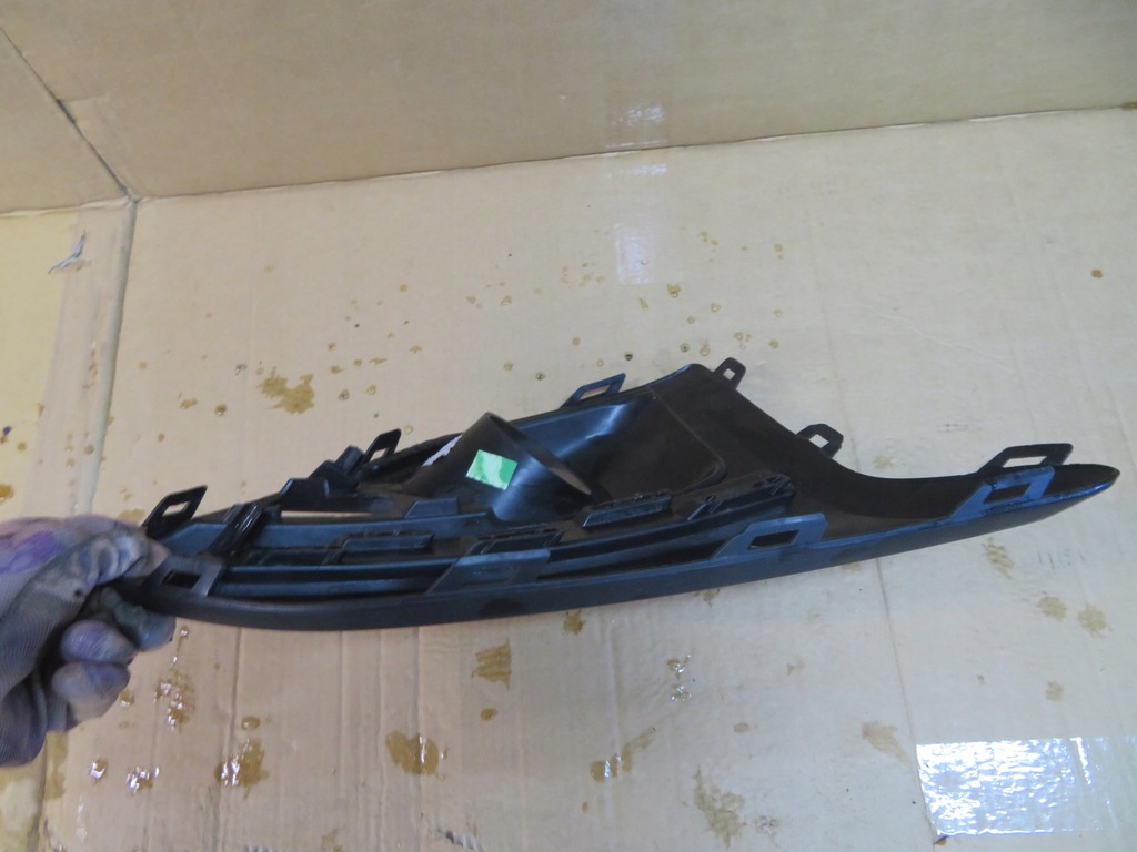 фото №10, Sandero iii 20- stepway левая решётка бампера перед