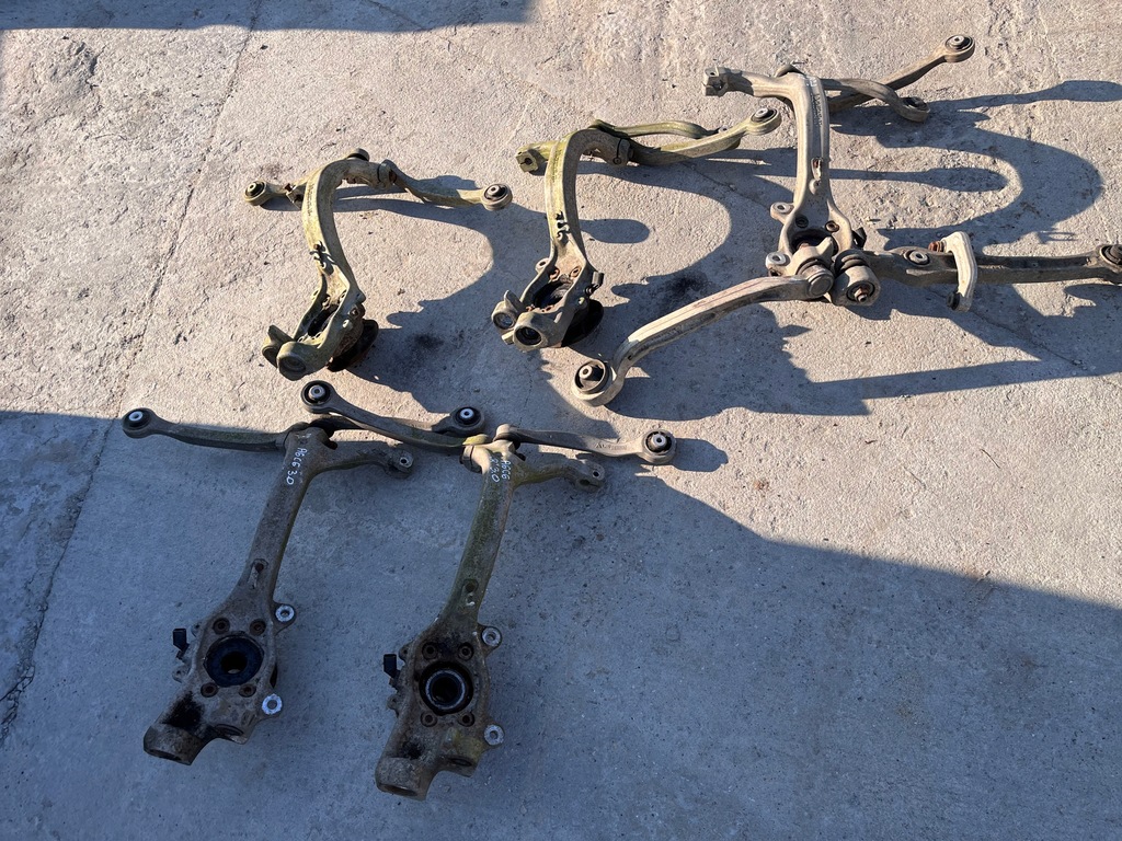 фото №1, Audi a6 c6 4f поворотный кулак перед правая