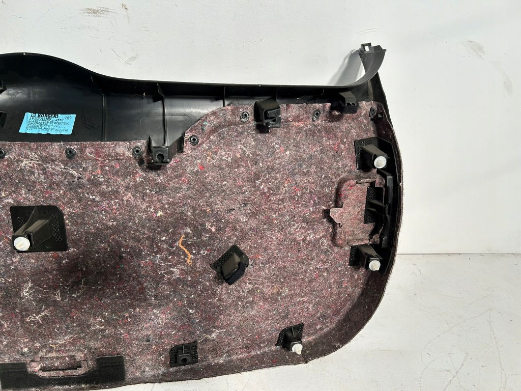 Avensis t27 універсал оббивка корпус кришки багажника чорна Ціна