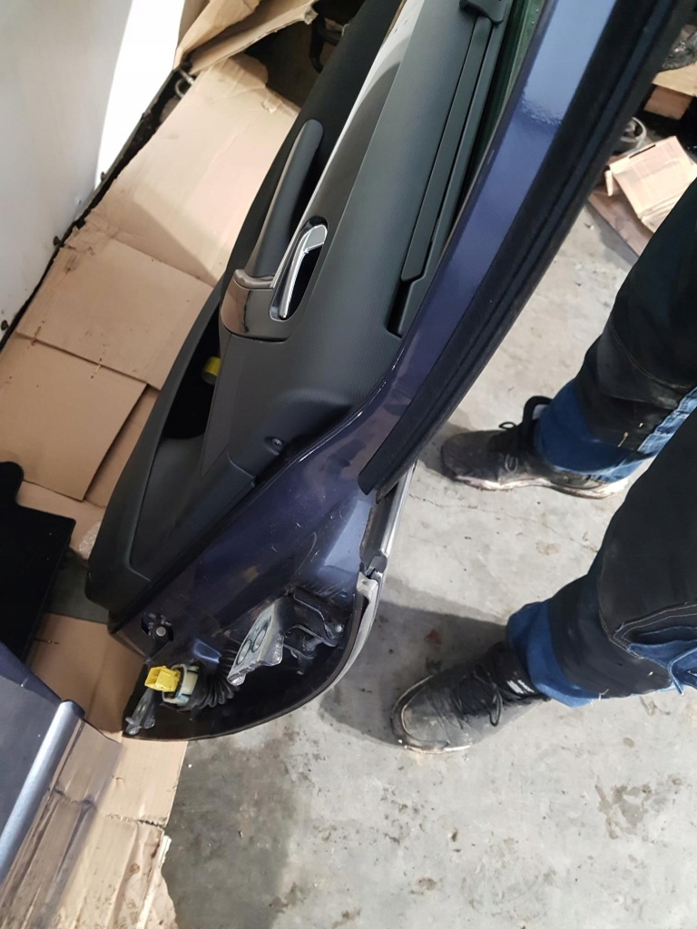 фото №16, C4 grand picasso i дверь левый задняя хром lift kenc