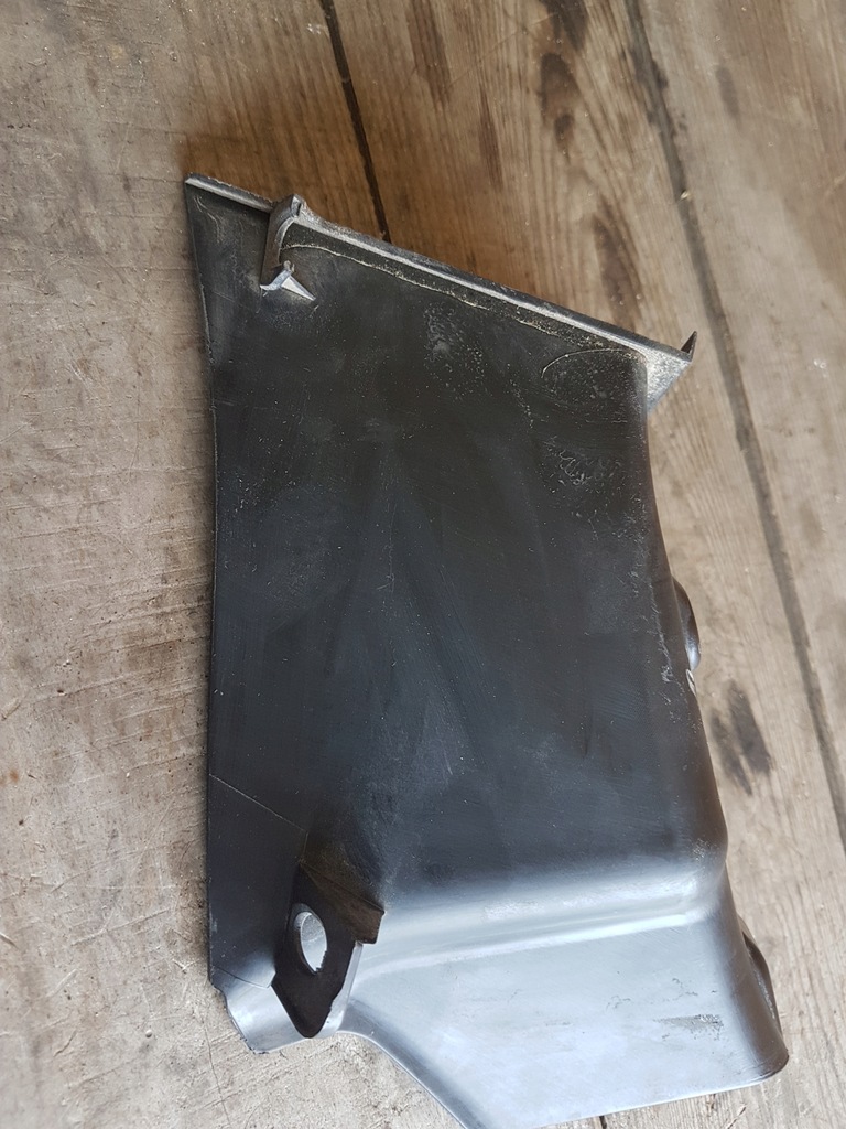 фото №4, Ford kuga mk1 защита лампы правый задняя