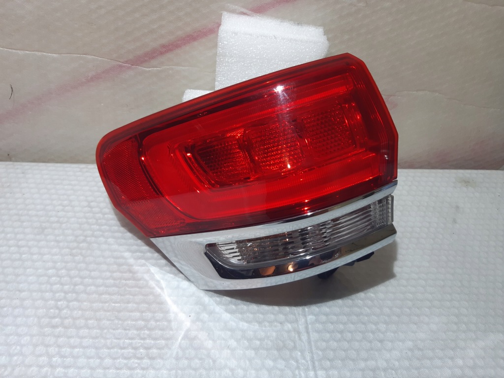 фото №1, Jeep grand cherokee wk2 лампа задняя левая org