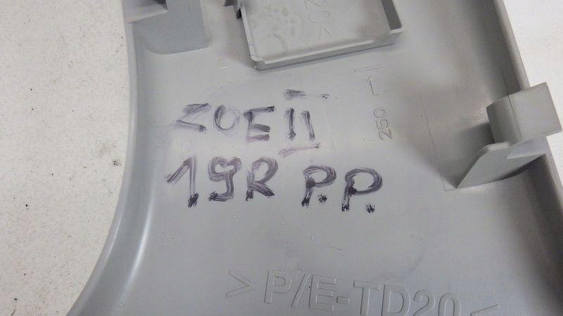 фото №8, Пластик захист стійка b права renault zoe ii 769137874r