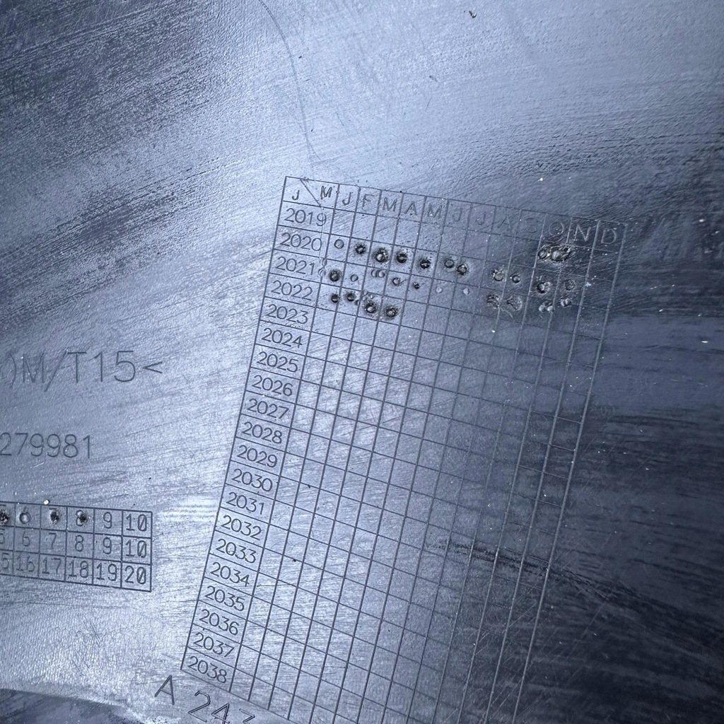 фото №16, Mercedes eqa a2438854201 бампер задний задняя накладка спойлер pdc хром