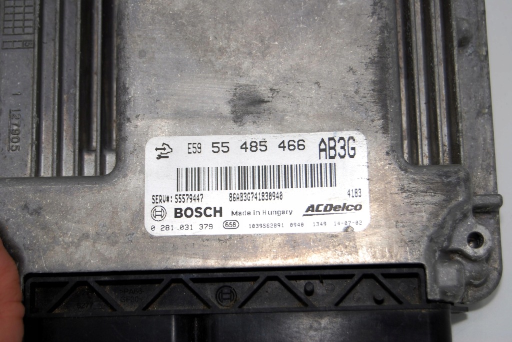 Бортовой компьютер блок управления двигателя ecu opel insignia a zafira c 2,0 cdti 0281031379 с Разборки