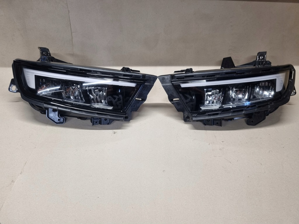 фото №1, Лампа правая левая передняя перед opel astra vi l 6 full led