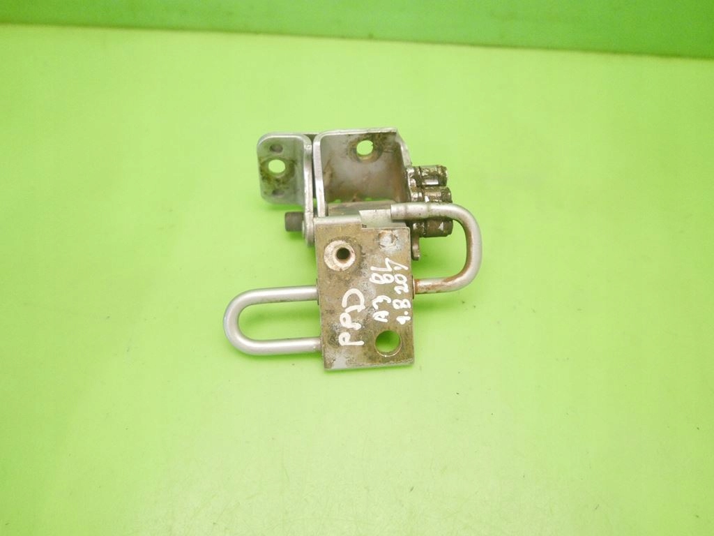 фото №3, Петля двері правий перед dół ly7m audi a3 i 8l 3d