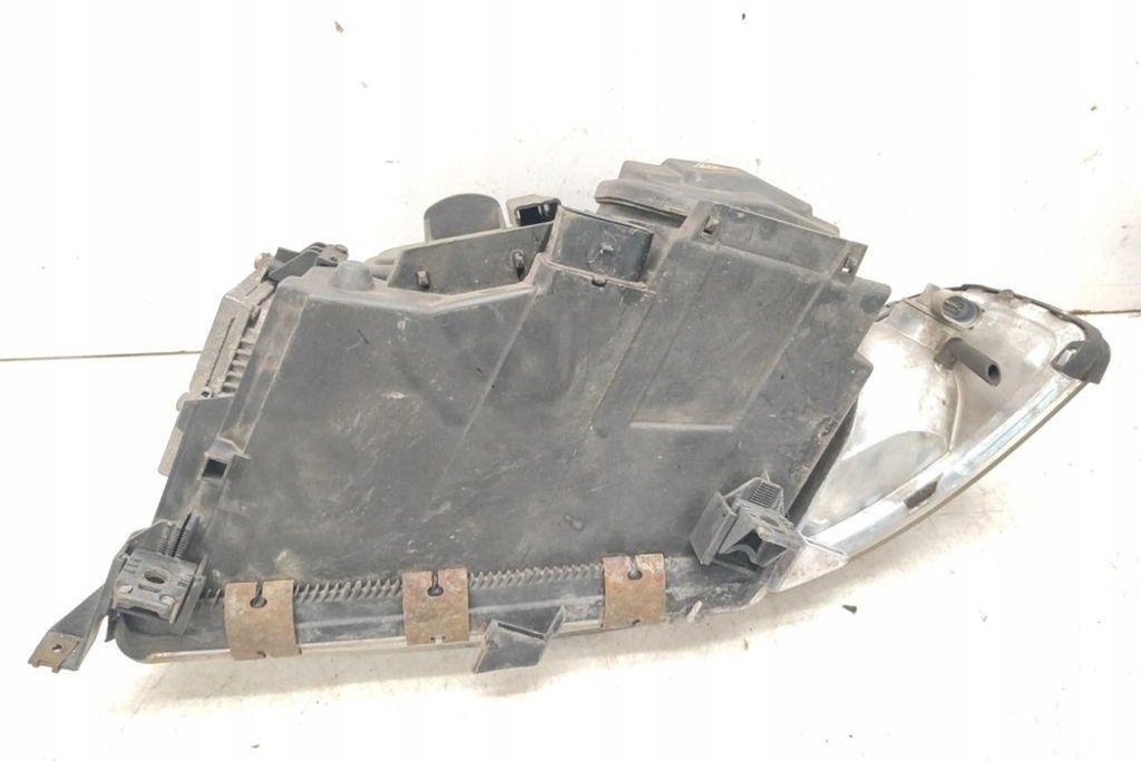 фото №10, Лампа права передня audi a8 d2 4d2, 4d8 1307329066 3.3l дизель 2002