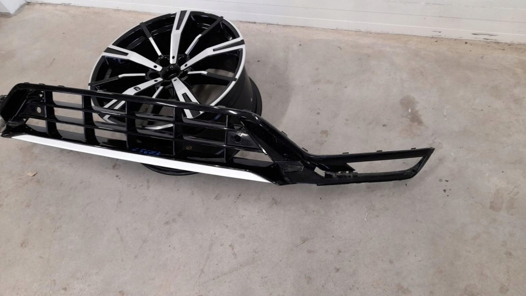 фото №3, Решітка бампера volvo xc90 ii r-design 31663528