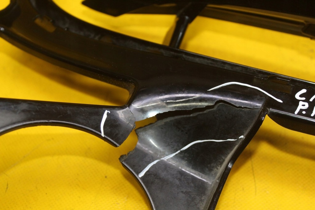 Купить Решётка бампера правый перед porsche cayenne ii 7p5807682c