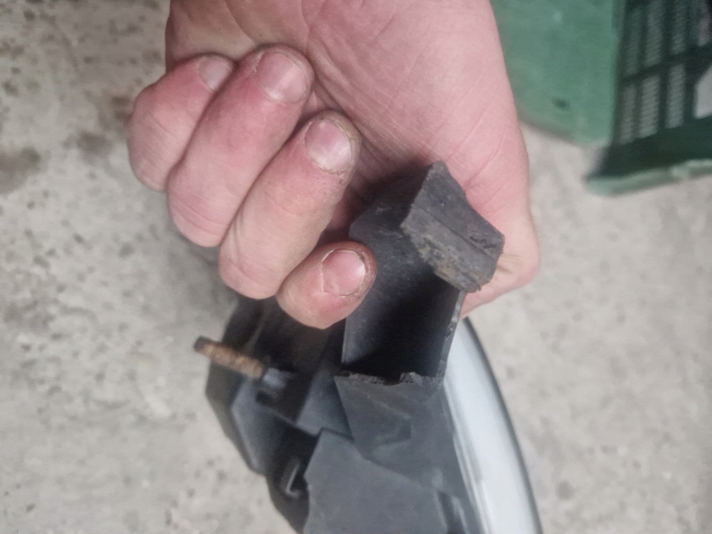 фото №8, Противотуманная фара peugeot оригинальный номер 9641945480-03