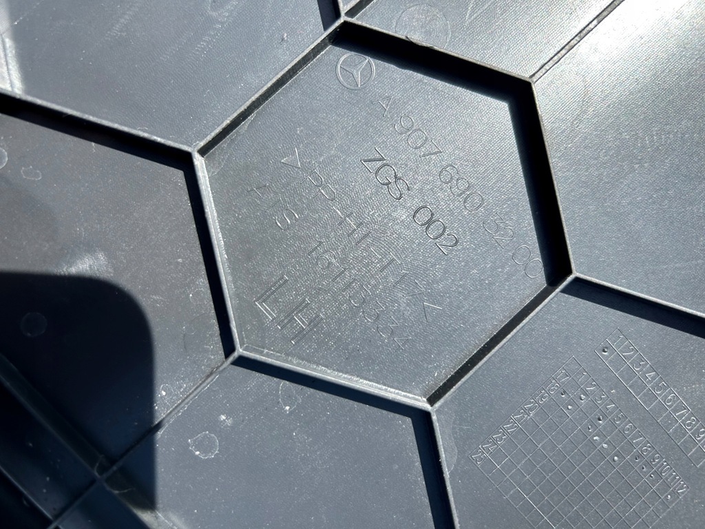 фото №4, Защита обшивка стойка левая sprinter 907 910