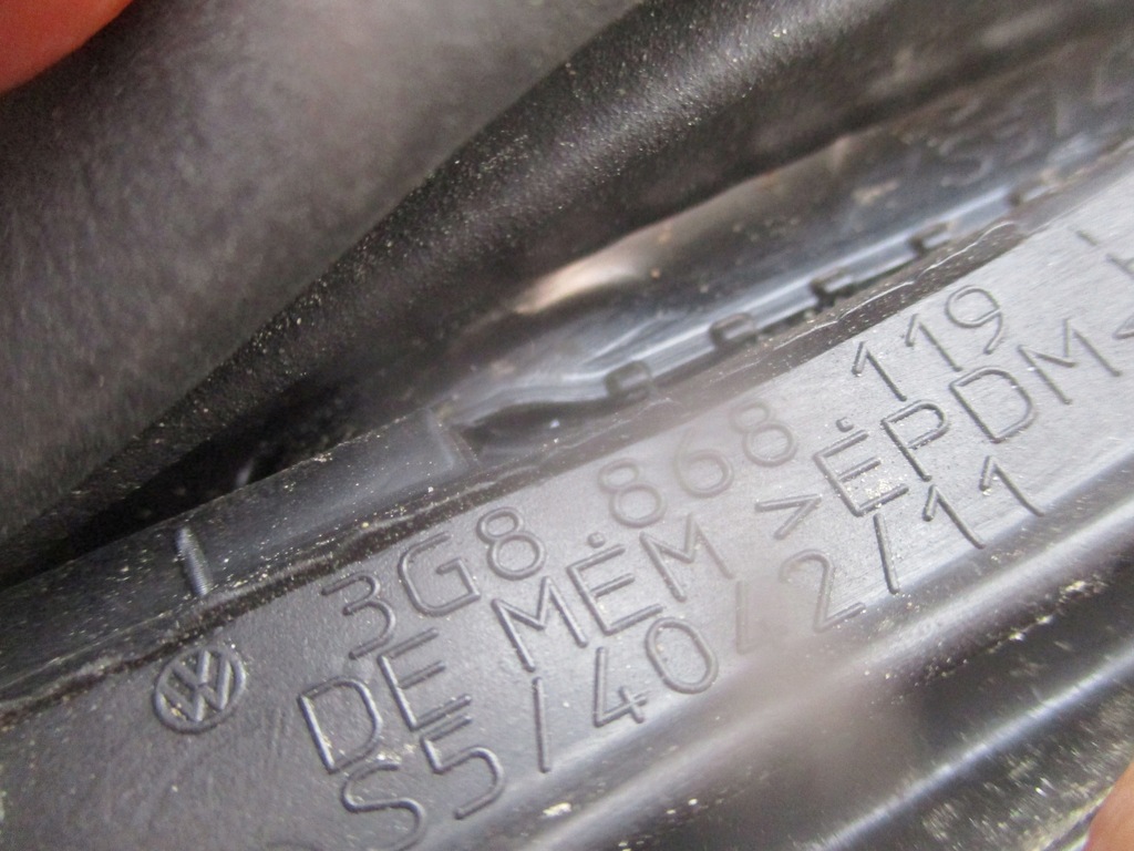 фото №3, Volkswagen оригинальный номер 3g8868119