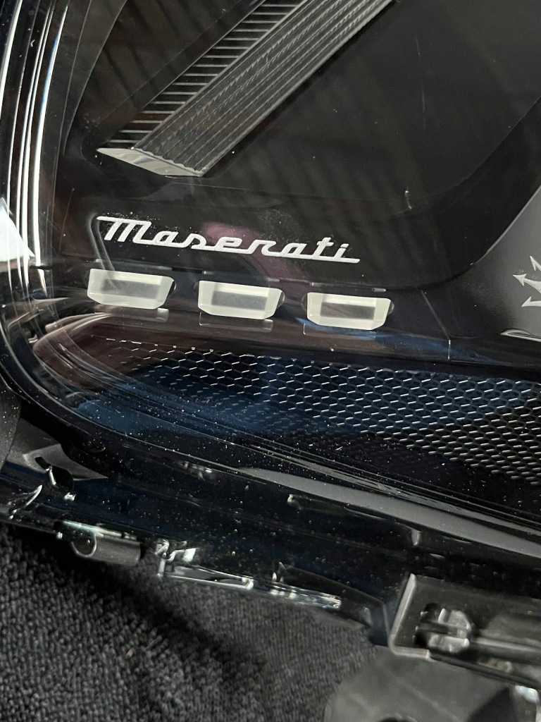 фото №15, Лампи лампа права ліва перед передня maserati granturismo europa