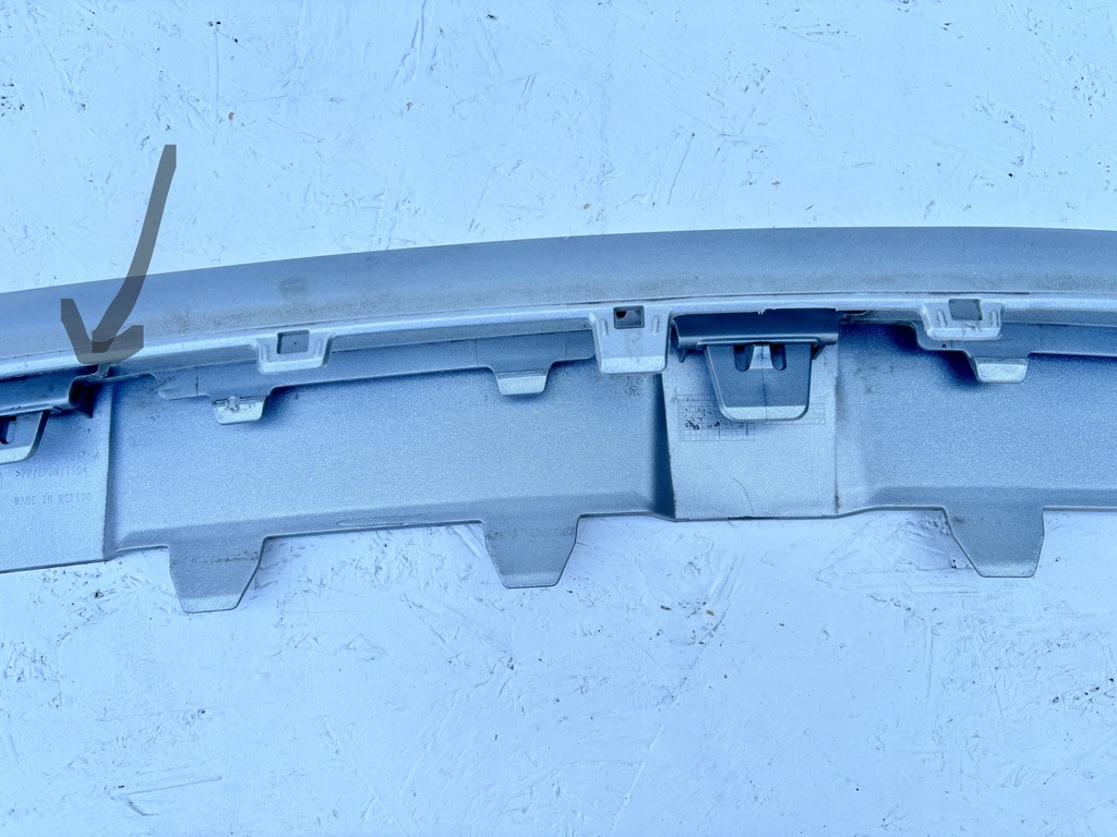 фото №11, Mercedes glb w247 накладка спойлер бампера перед a2478857800 a2478855701