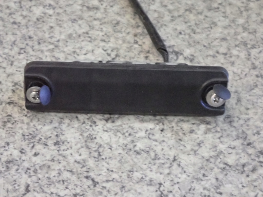 фото №4, Toyota corolla verso 04- switch кришки задня кнопка