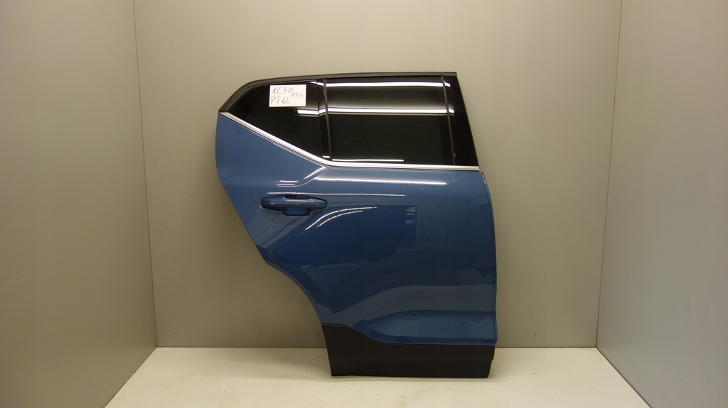 фото №1, Volvo xc40 дверь правое задние 734