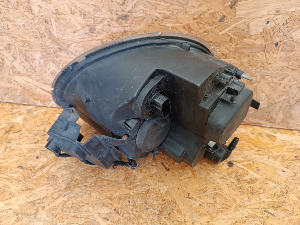 Лампа левый перед eu mini cooper r50 r53 6933841 ксенон 714704701 с Разборки