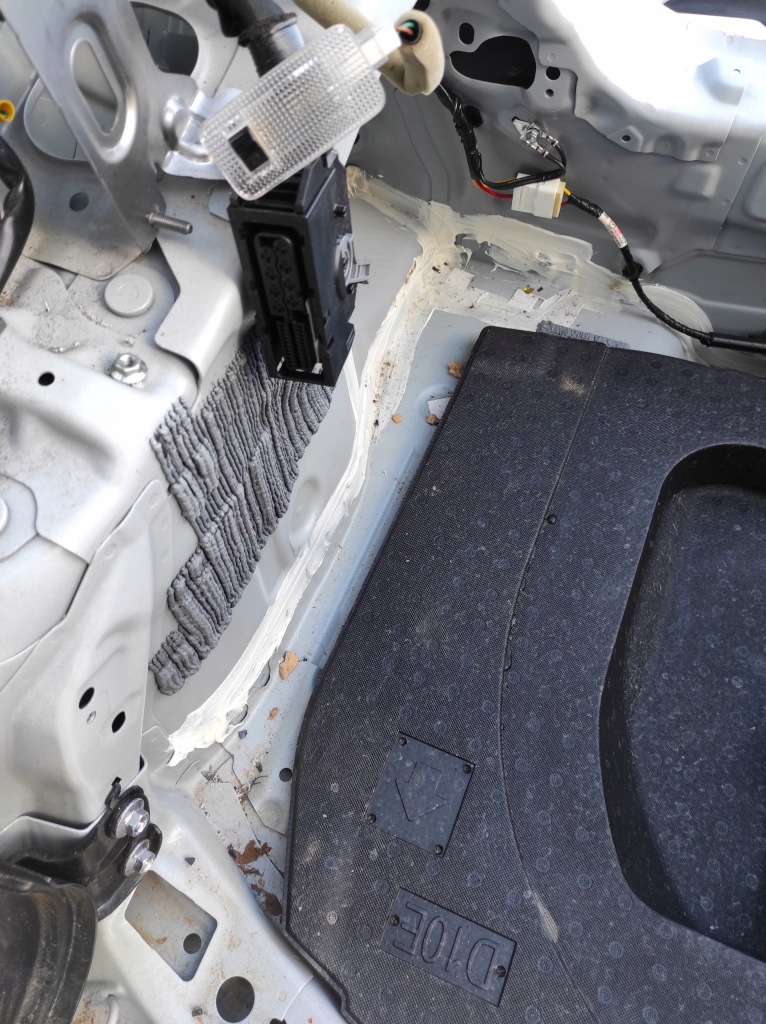 Крыло  задний правый  левое  поддон ремень задний mazda cx3 Недорого