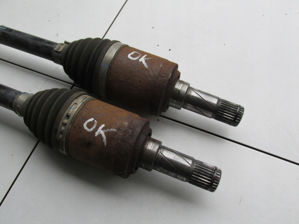 Привідний вал задні 4x4 kuga mk1 2,0 tdci 2012 рік Ціна