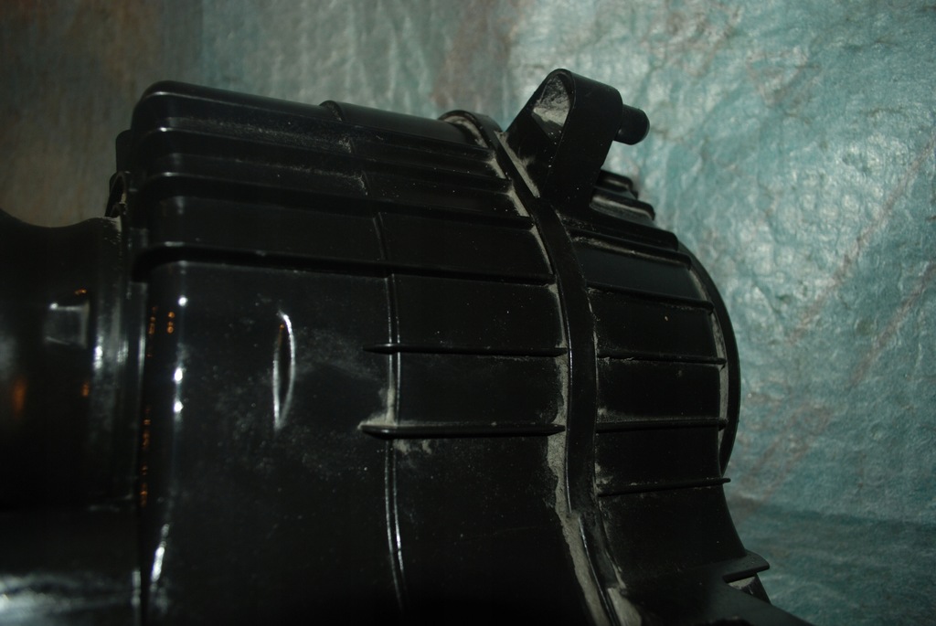 фото №10, Alfa romeo giulietta 1.6 корпус фільтра повітря 51843853