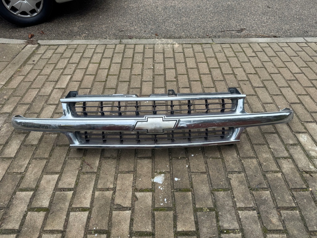 фото №1, Chevrolet tahoe решётка радиатора решётка радиатора оригинал