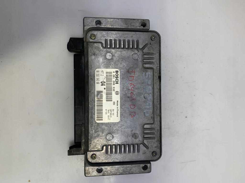 фото №1, Бортовой компьютер двигателя psa 0261206032 9633234280