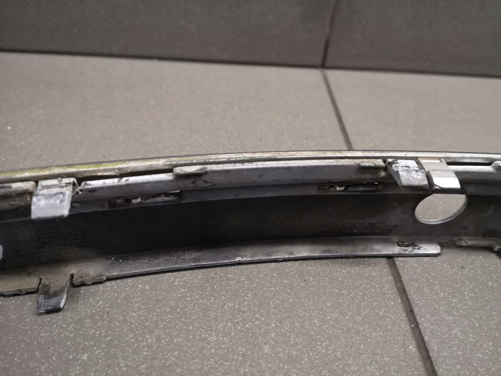 фото №13, Молдинг бампера правий перед audi a8 d3 4e0807224a