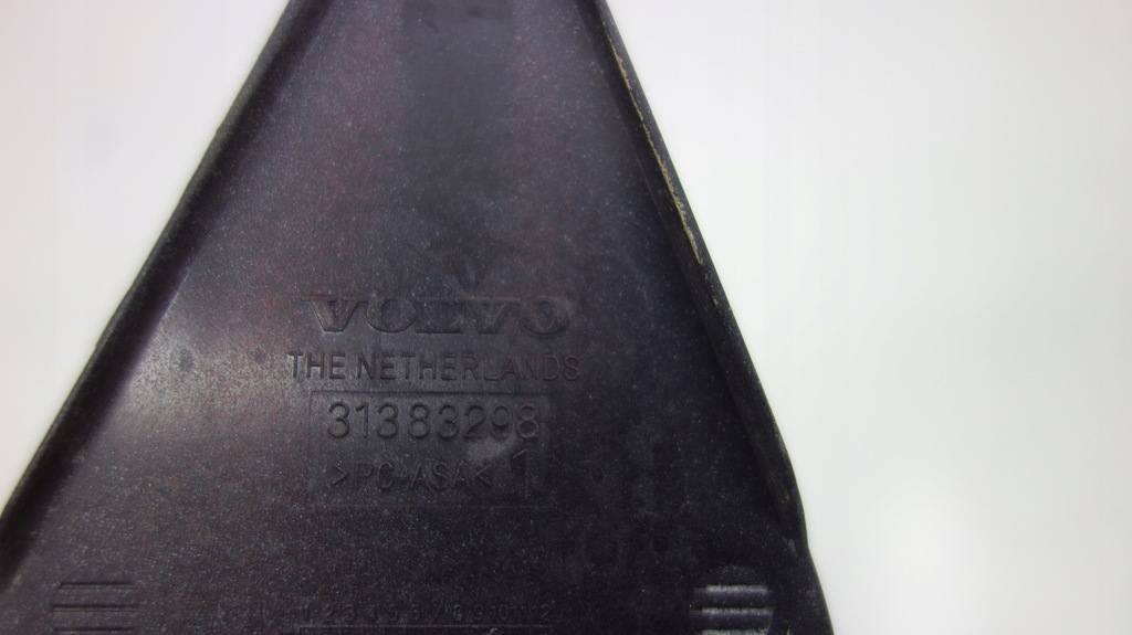 фото №5, Volvo s90 заглушка фаркоп задня 31383298