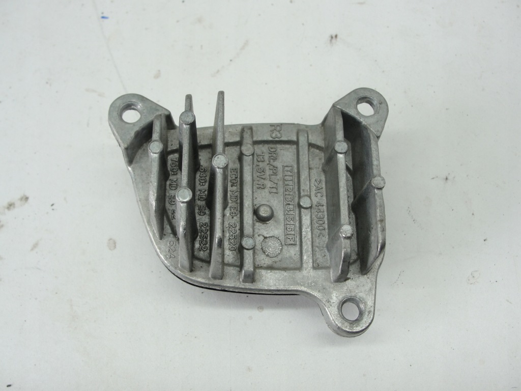 фото №1, Vw golf 8 viii 90167237a 90167236a модуль лампы led преобразователь