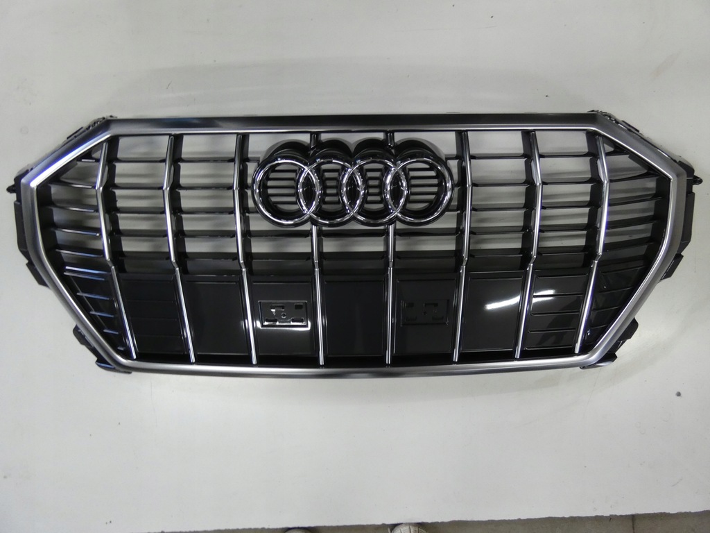 фото №1, Решётка радиатора, решётка радиатора audi q-3