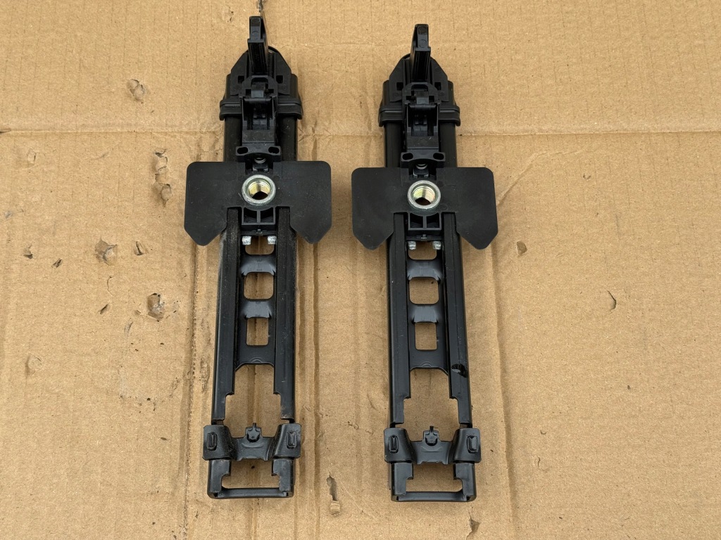 Купити Повзунок регулювання висоти поперечина p/l audi q5 8r 8k0857833c
