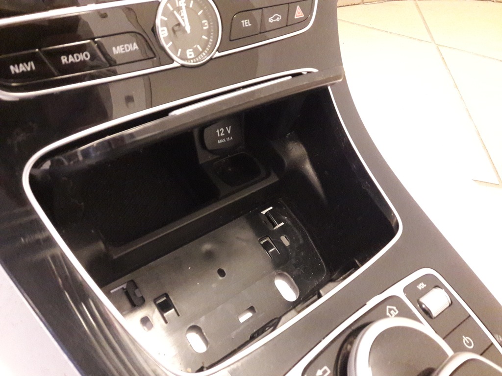 фото №7, Mercedes e w213 консоль средняя туннель панель