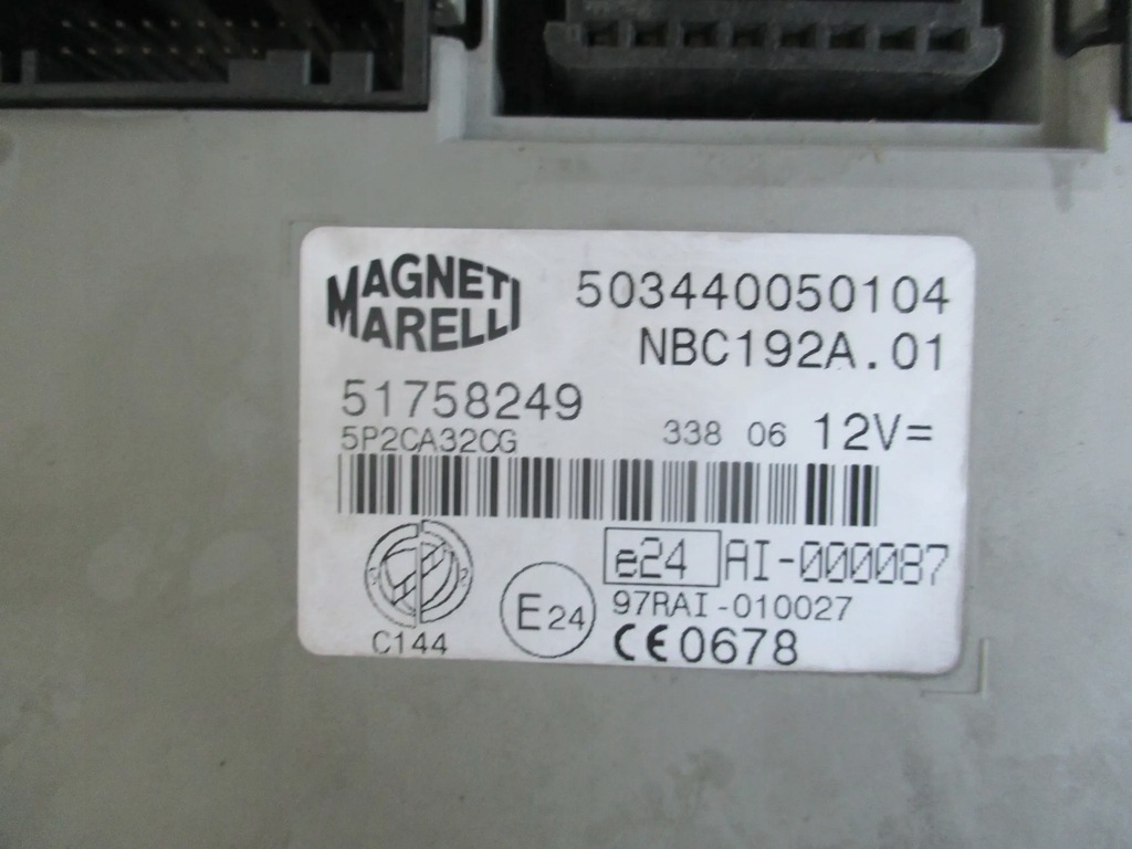 фото №9, Коробка предохранителей bsi 51758249 fiat stilo 01-07r. 1.9 jtd