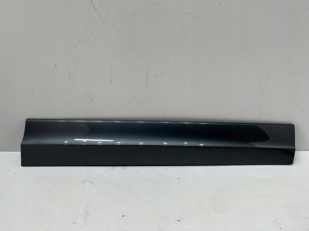 фото №1, Vw t-roc 2ga r line молдинг дверь перед передняя правая 2ga853720a