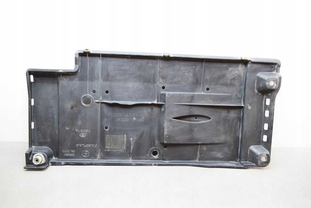 фото №11, Левая защита подвеска toyota corolla sedan _e18_, zre17_ 5816802150 1.4l