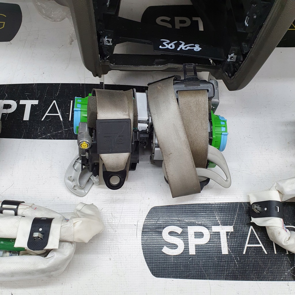 фото №8, Q5 8r приборная панель консоль подушки безопасности ремни подушка безопасности