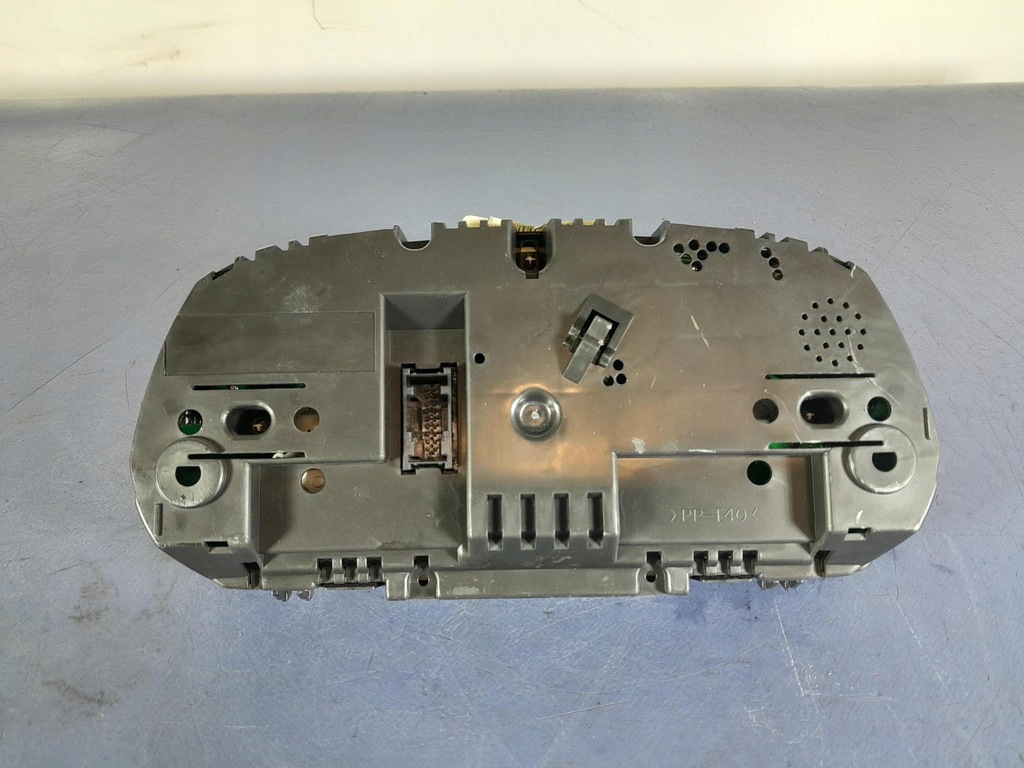 фото №4, Bmw 1 e87 2.0 d лічильник прилади 9141475