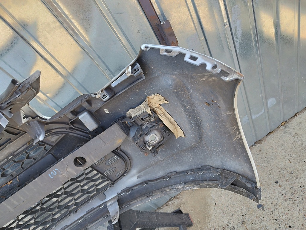 Бампер перед передний citroen c3 2 2009-2013 цвет ewpa Недорого