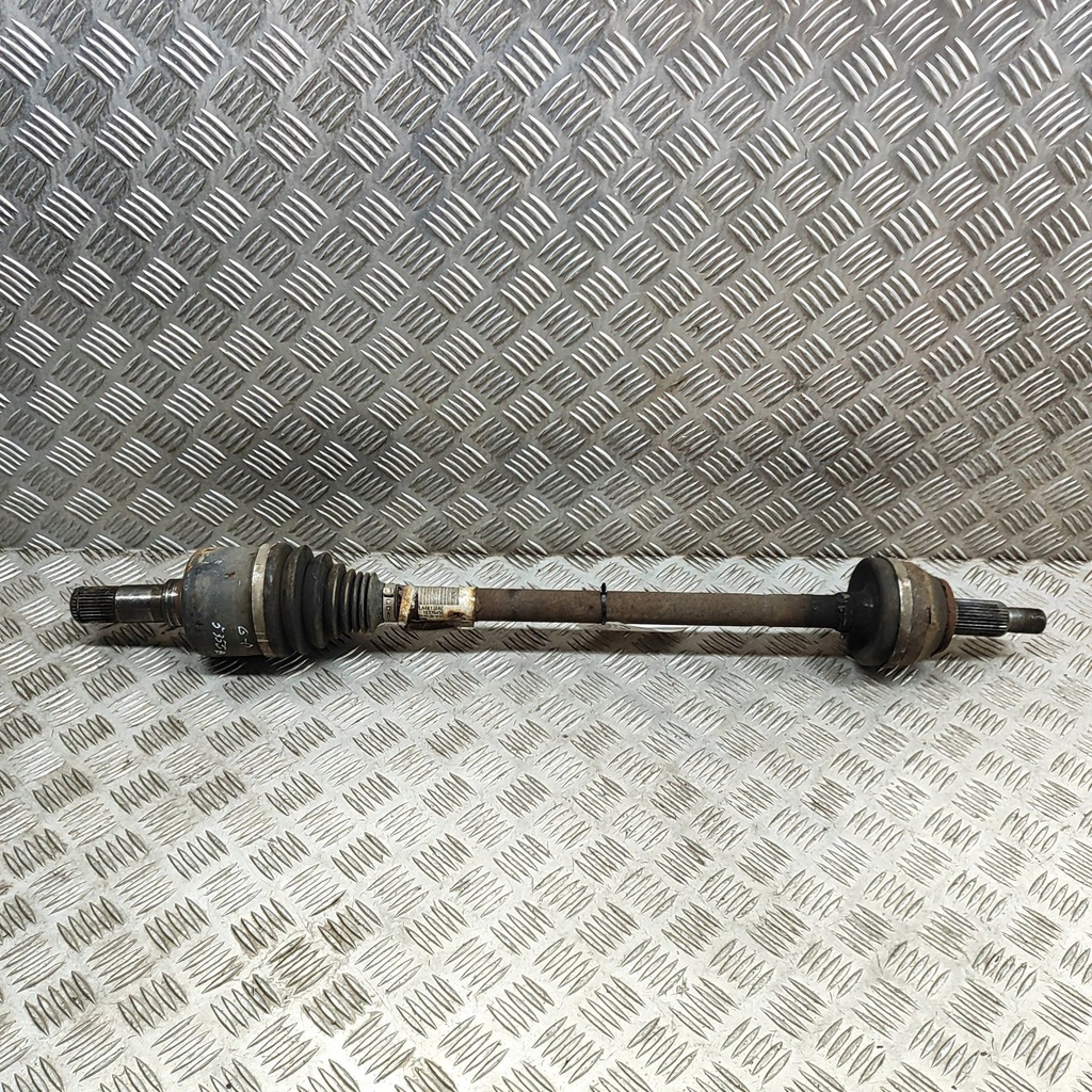 фото №1, Land rover range rover sport l494 2018 правая сторона приводной вал задняя