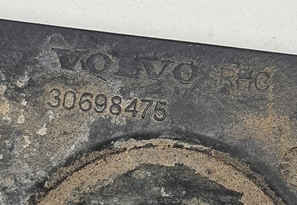 фото №8, Корзина кронштейн датчика pdc volvo xc90 30698475