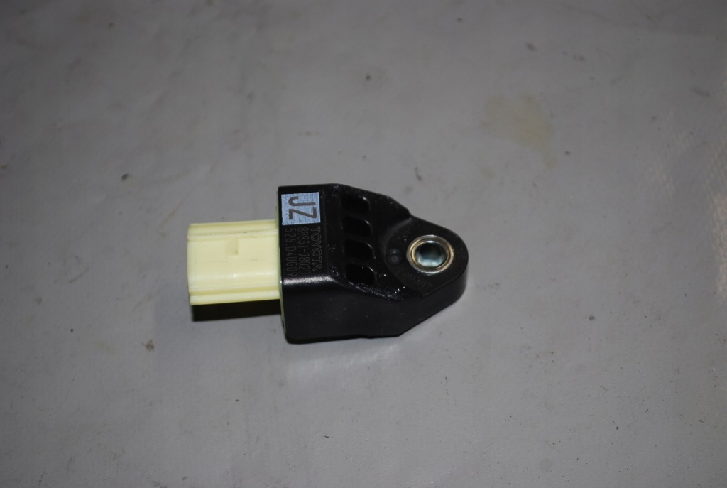 фото №1, Датчик удара lexus nx300 89831-78020