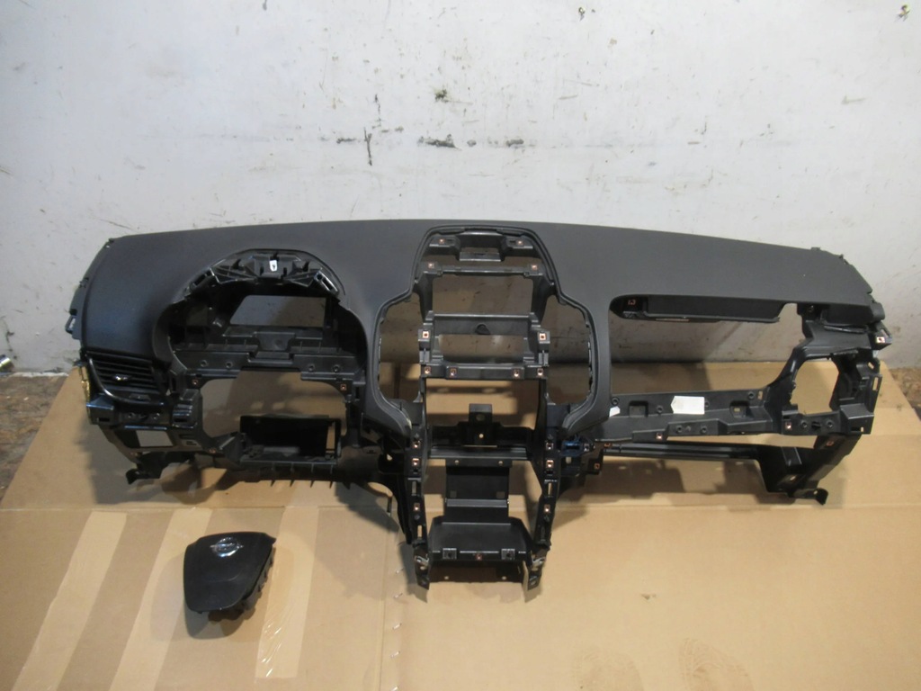 фото №1, Приборная панель подушка opel zafira c