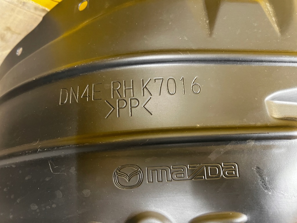 фото №14, Підкрилок передні лівий перед mazda mx30