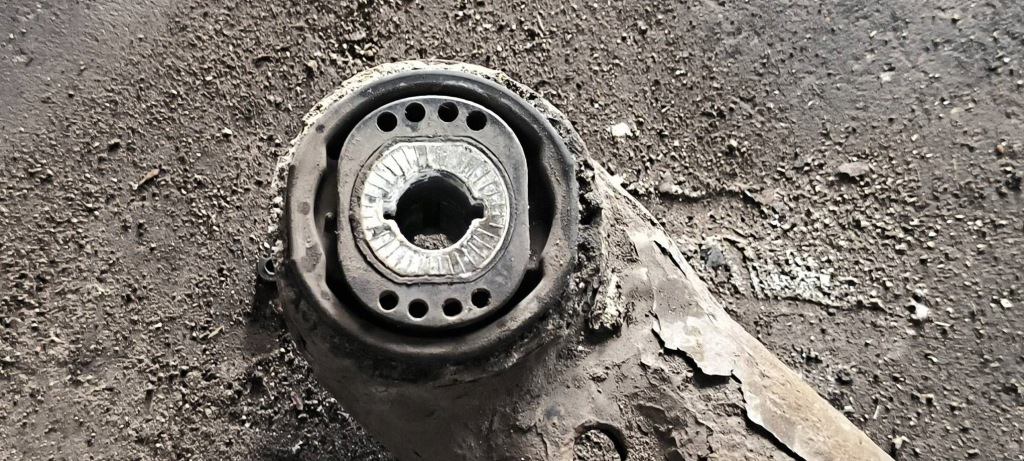 Балка подрамник задний  подвеска мост задний audi a8 s8 d4 4h 4.2tdi 2010 с Разборки