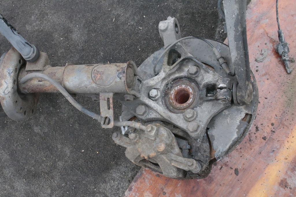 фото №4, Поворотний кулак права opel astra j 1.7