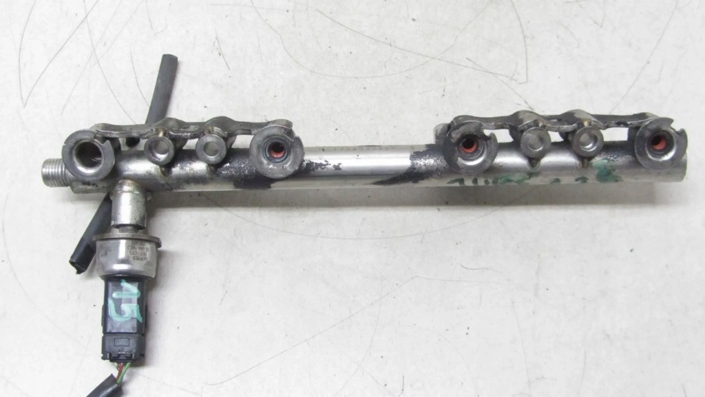 Nissan juke f15 1.2 молдинг впрыскная 175204385r Недорого